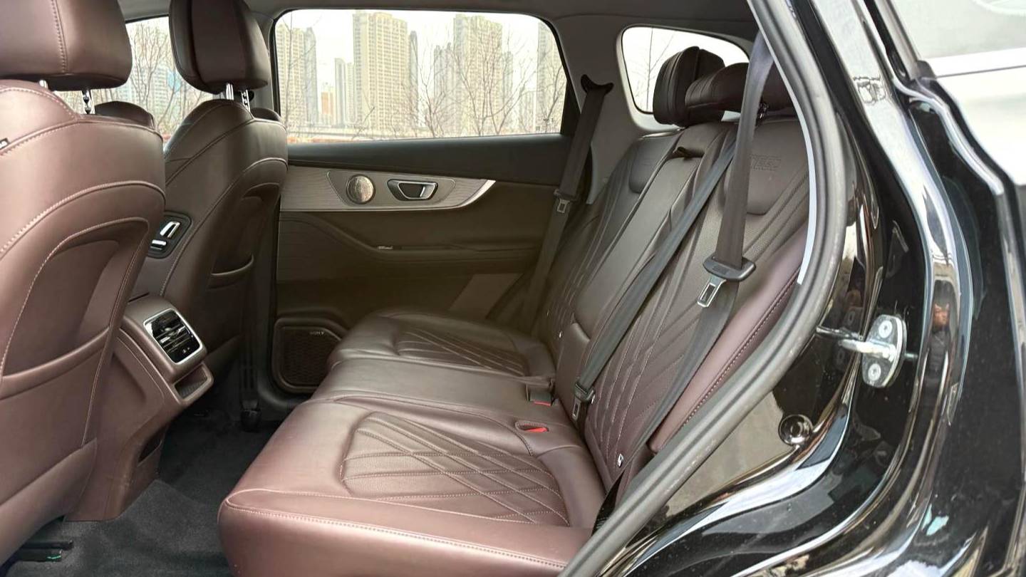 Chery 2024 Tiggo 8PRO Champion Edition 390T 2WD Peak Edition 5-seater