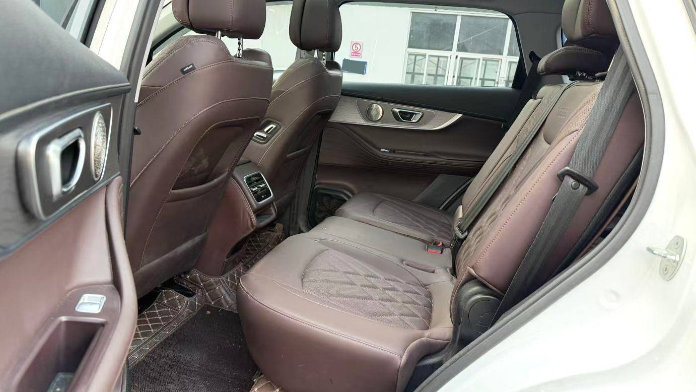 Chery 2024 Tiggo 8PRO Champion Edition 290T 2WD Peak Edition 7-seater