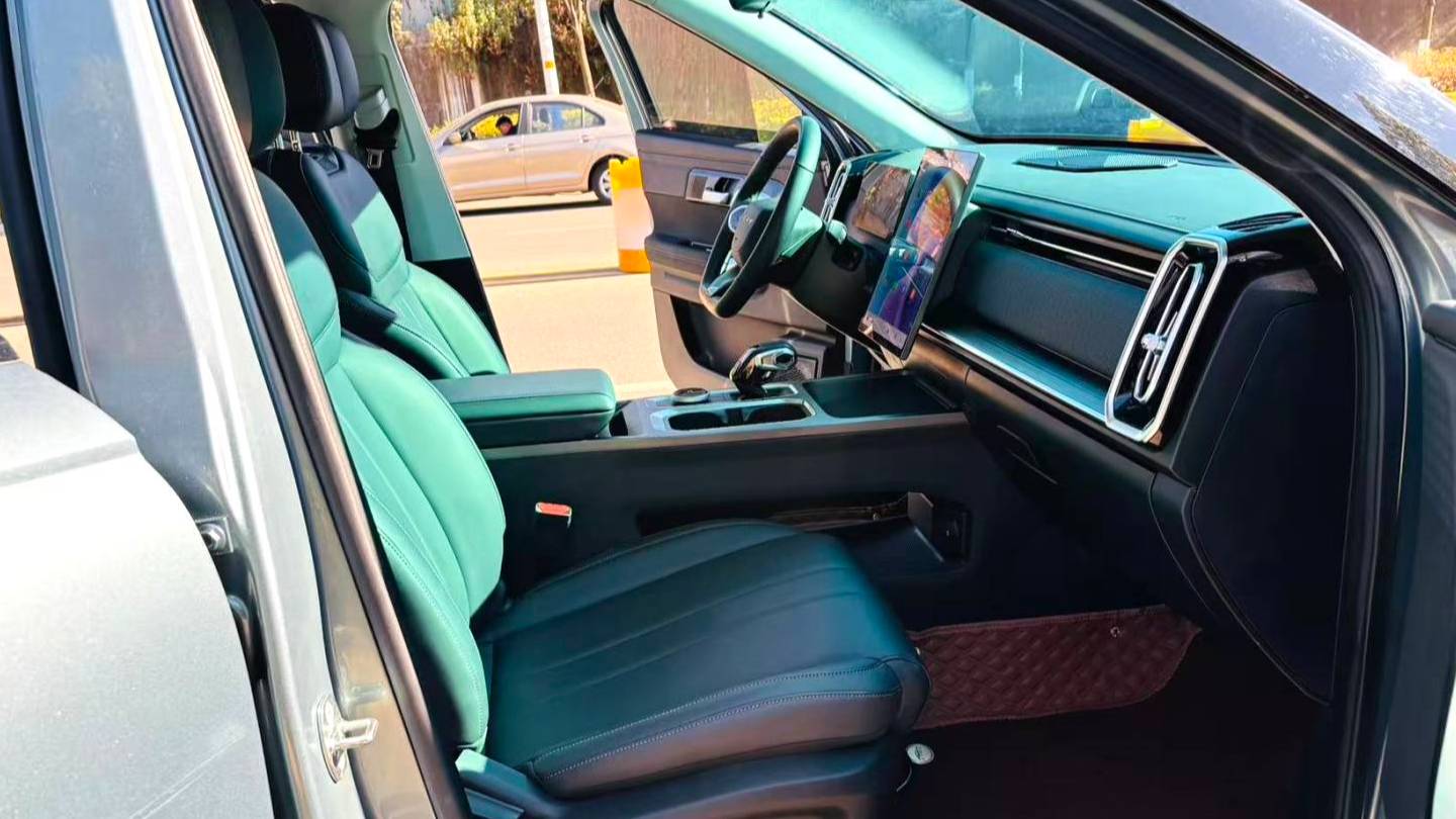 Chery 2023 Explorer 06 Urban version 1.6T two wheel drive comfortable