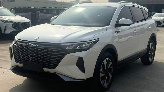 AEOLUS 2023 AX7 Mach version 1.5T DCT DF41