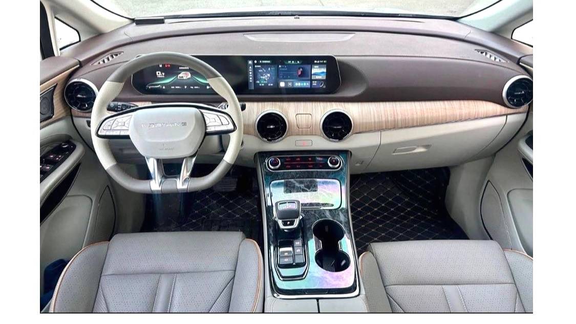 FORTHING 2022 Yacht 1.5T DCT Range Rover Edition