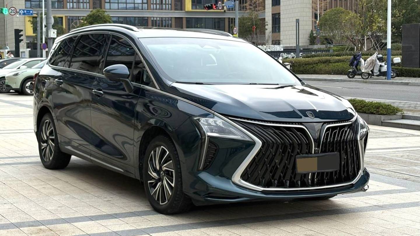 FORTHING 2022 Yacht 1.5T DCT Wave Edition