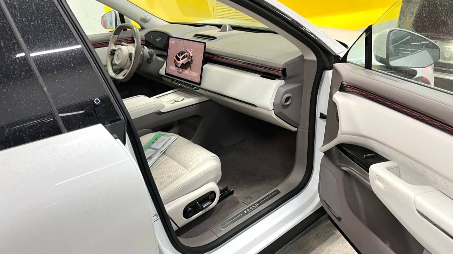 ZEEKR 2025 7X 75kWh rear wheel drive intelligent driving version