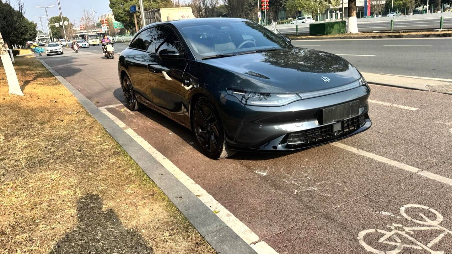 LEAP 2022 C01 Rear wheel drive standard endurance version