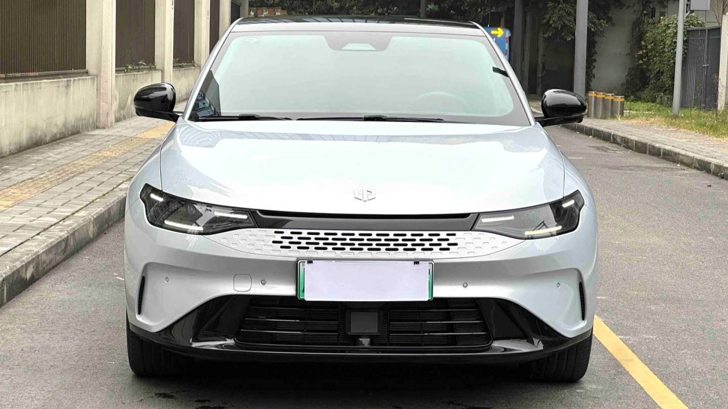 LEAP 2023 C01 Extended Range 316 Smart Edition