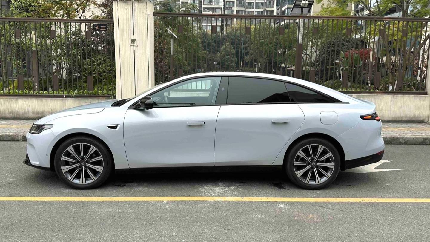 LEAP 2023 C01 Extended Range 316 Smart Edition