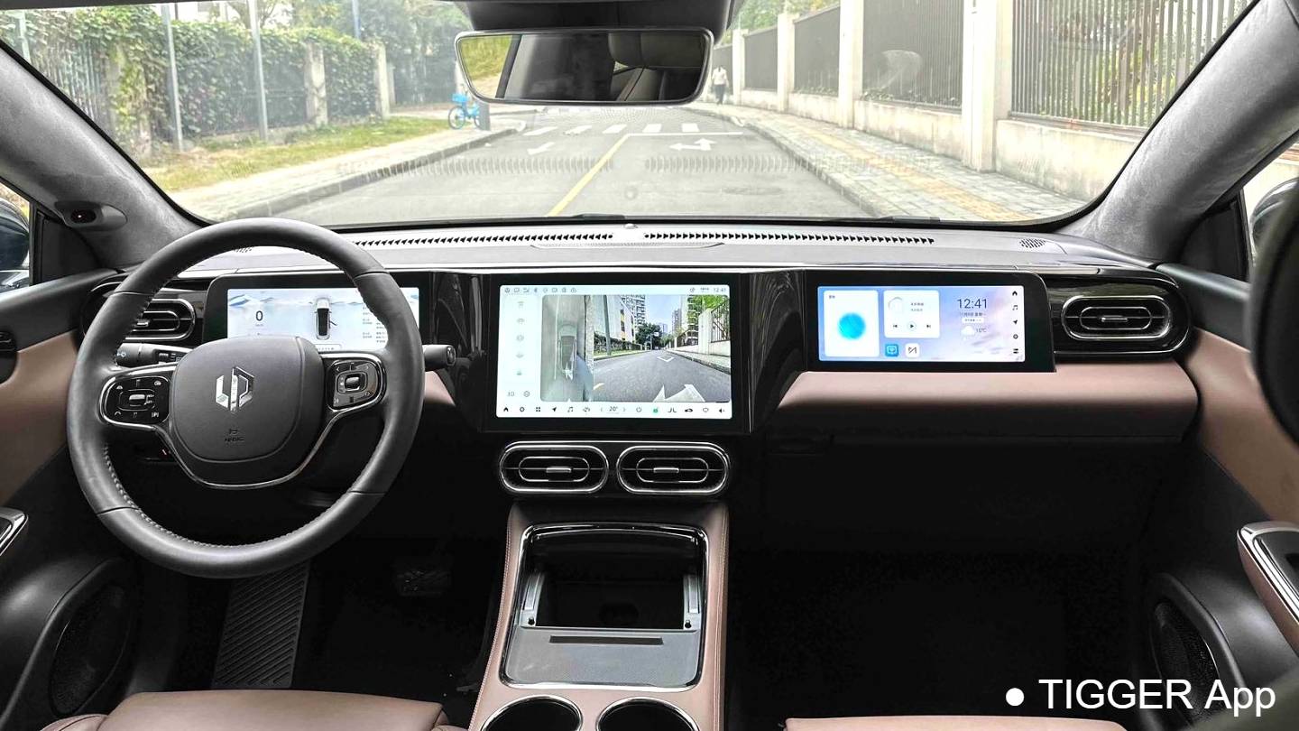 LEAP 2023 C01 Extended Range 316 Smart Edition