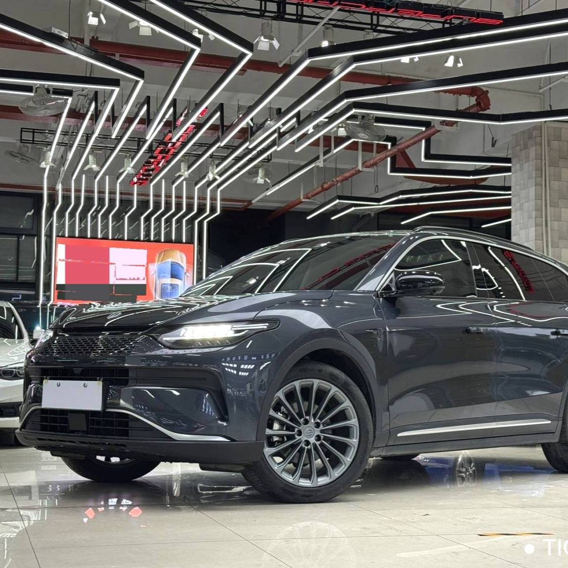 LEAP 2024 C11 Extended Range 300 Premium Edition Used Car