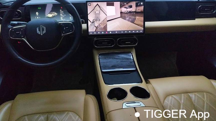 LEAP 2024 C11 Extended Range 300 Premium Edition