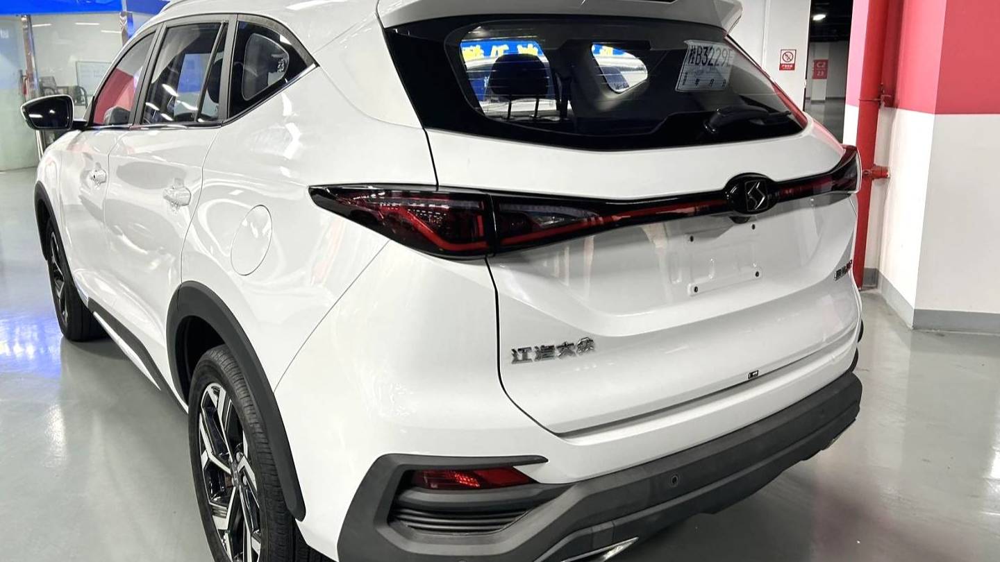 SOL 2021 X8 300T DCT Leading Intelligent Connected Edition 7-seater