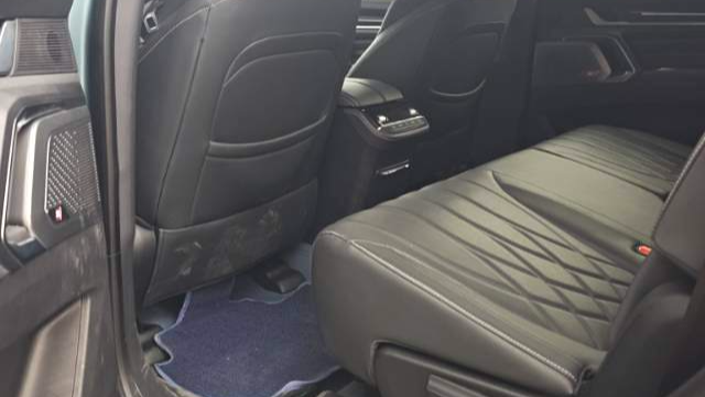 MAXUS 2023 LAND‌ 2.0T Crossover Flagship Edition 7-seater