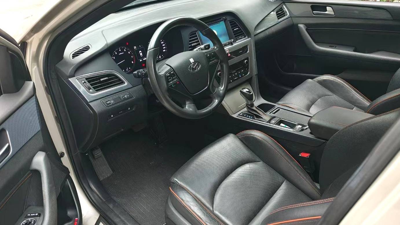 MAXUS 2023 LAND‌ 2.0T Crossover Flagship Edition 7-seater