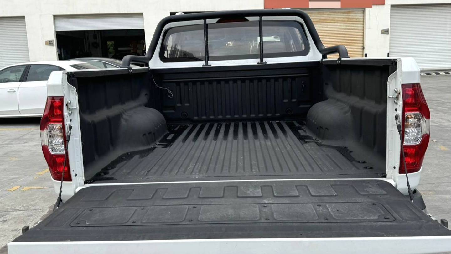 MAXUS 2023 STAR Interstellar R 2.0T AT DIESEL 2WD Luxury trunk