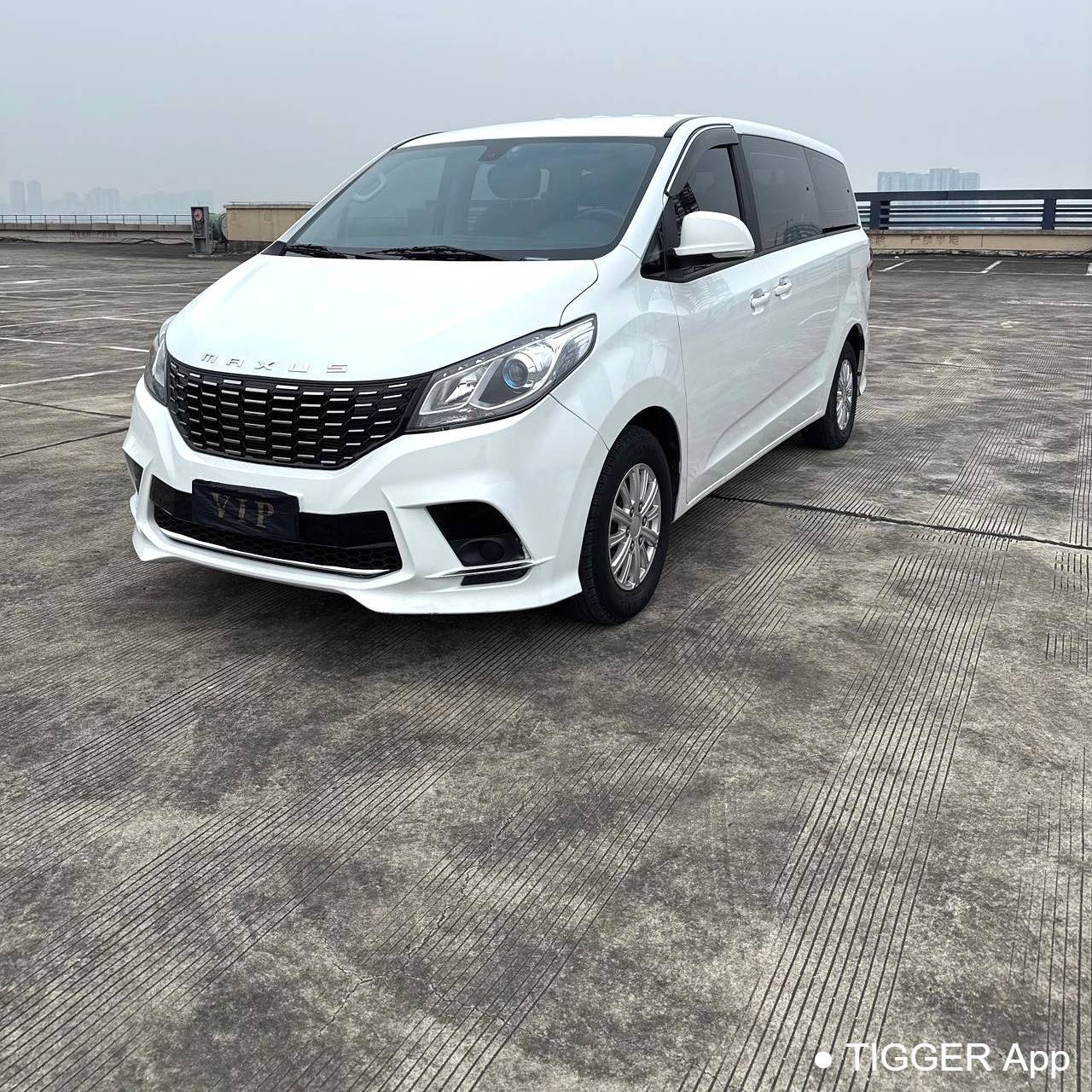 MAXUS 2023 G10 2.0T manual multifunctional diesel 7-seater سيارة مستعملة