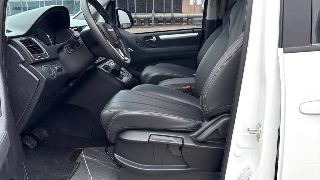 MAXUS 2023 G10 2.0T manual multifunctional diesel 7-seater