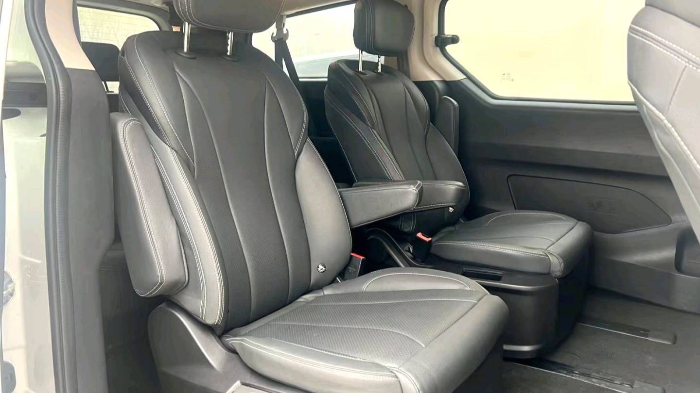 MAXUS 2022 G10 2.0T Manual Value Edition Gasoline 7-seater