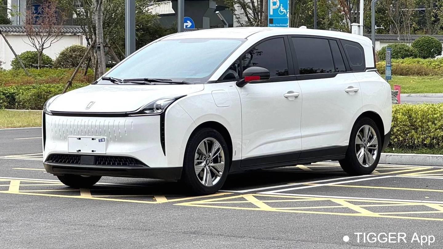 BESTUNE 2023 NAT PRO Comfort Travel Battery Swap Edition 401km