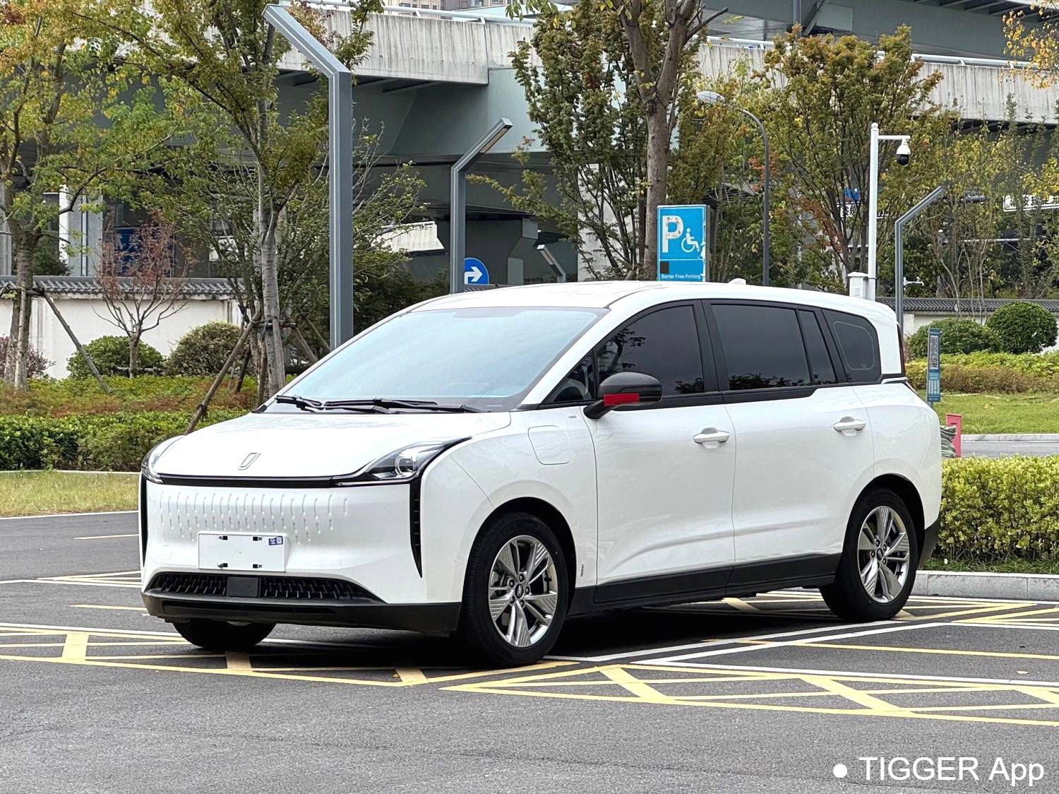 BESTUNE 2023 NAT PRO Comfort Travel Battery Swap Edition 401km