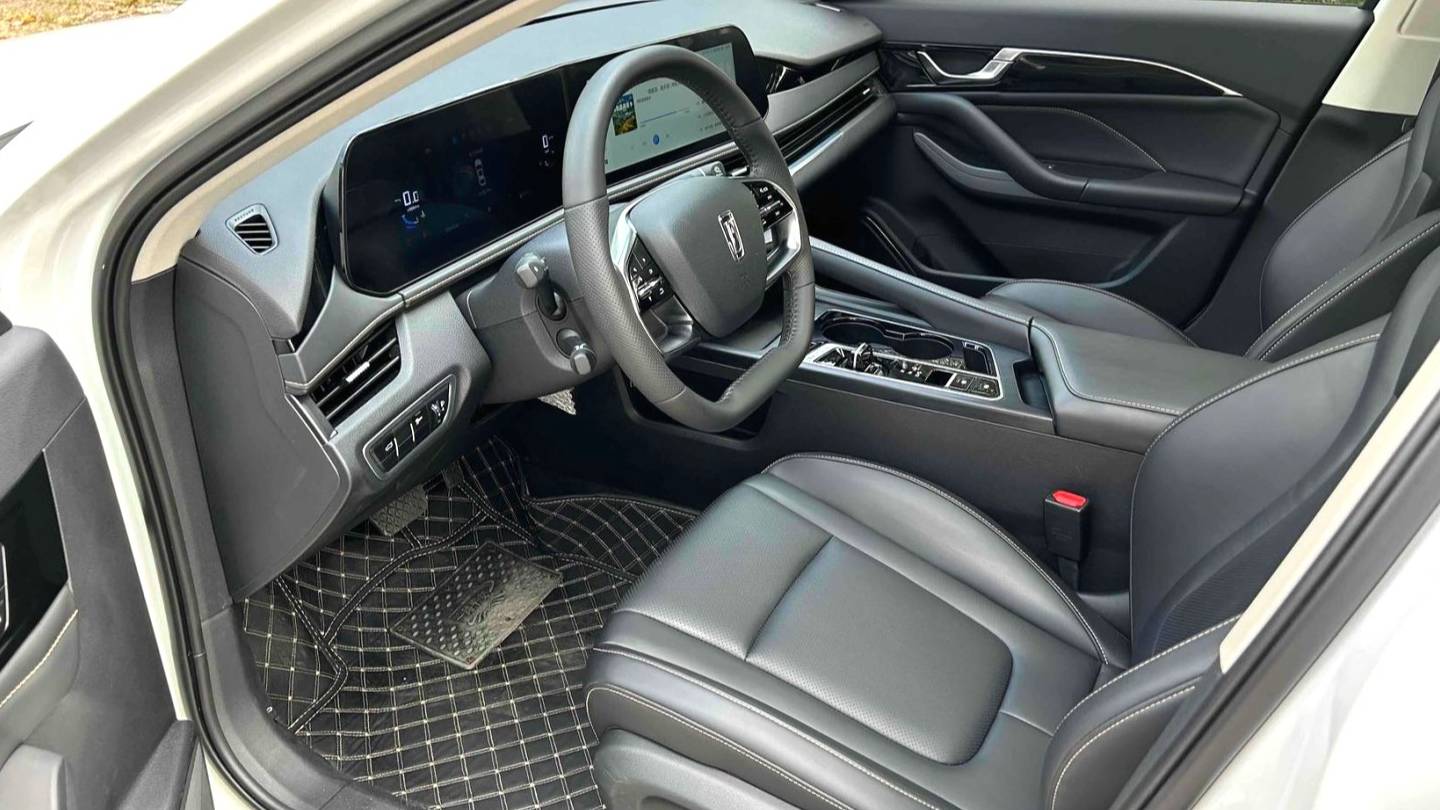 BESTUNE 2025 B70 Dragon Glory 1.5T Enjoyment Edition