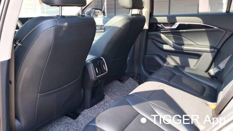 BESTUNE 2024 B70 The fourth generation 2.0T Leading Edition