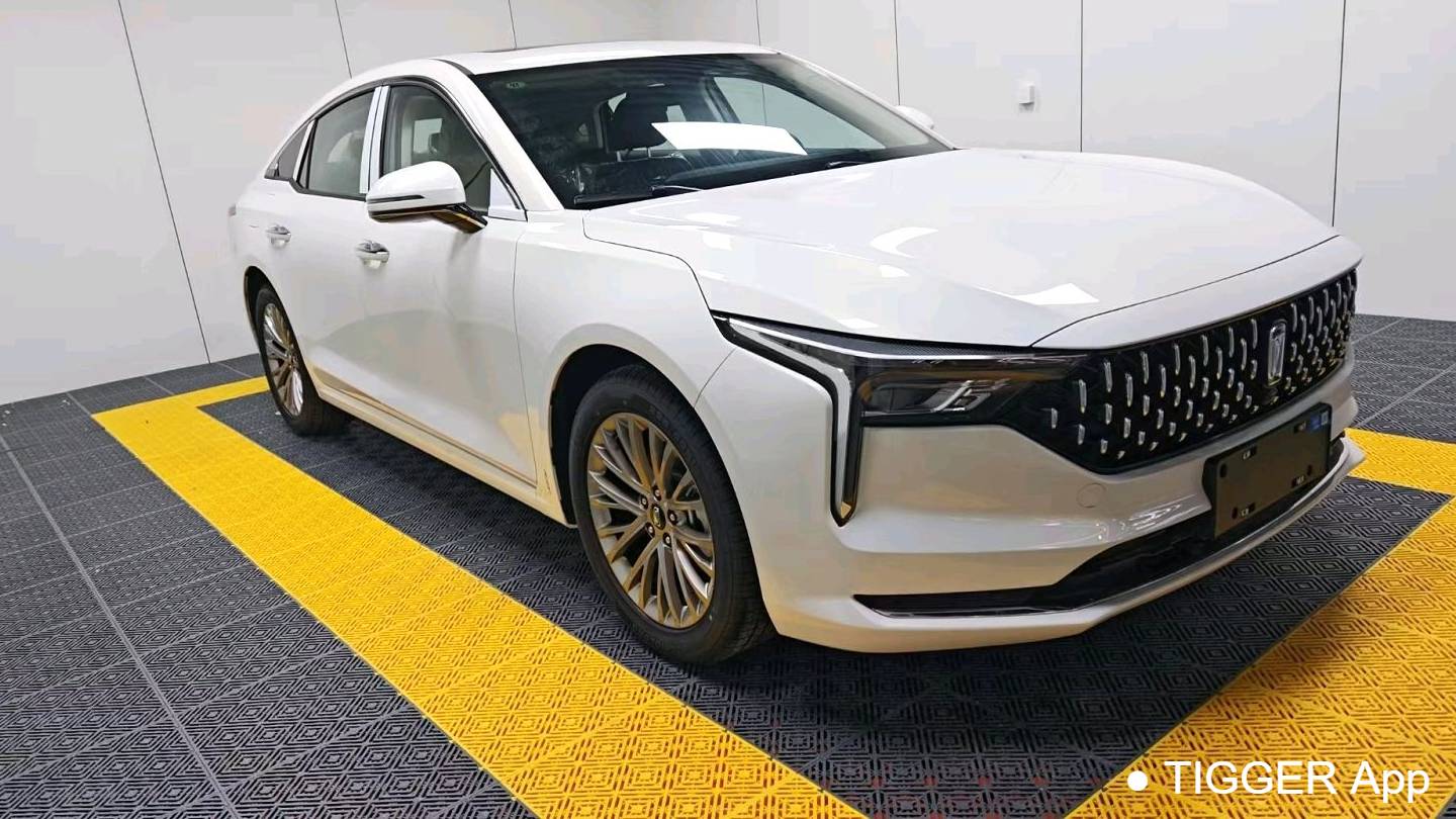 BESTUNE 2025 B70 Longyao Edition 1.5T Enjoyment Customized Type