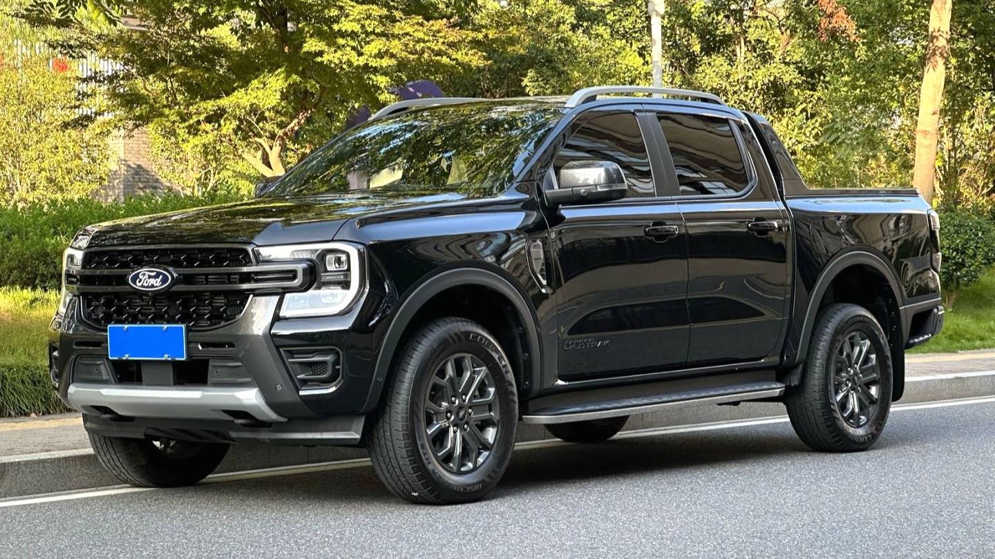 Ford 2023 ‌Ranger Wild field four-wheel drive automatic gasoline version