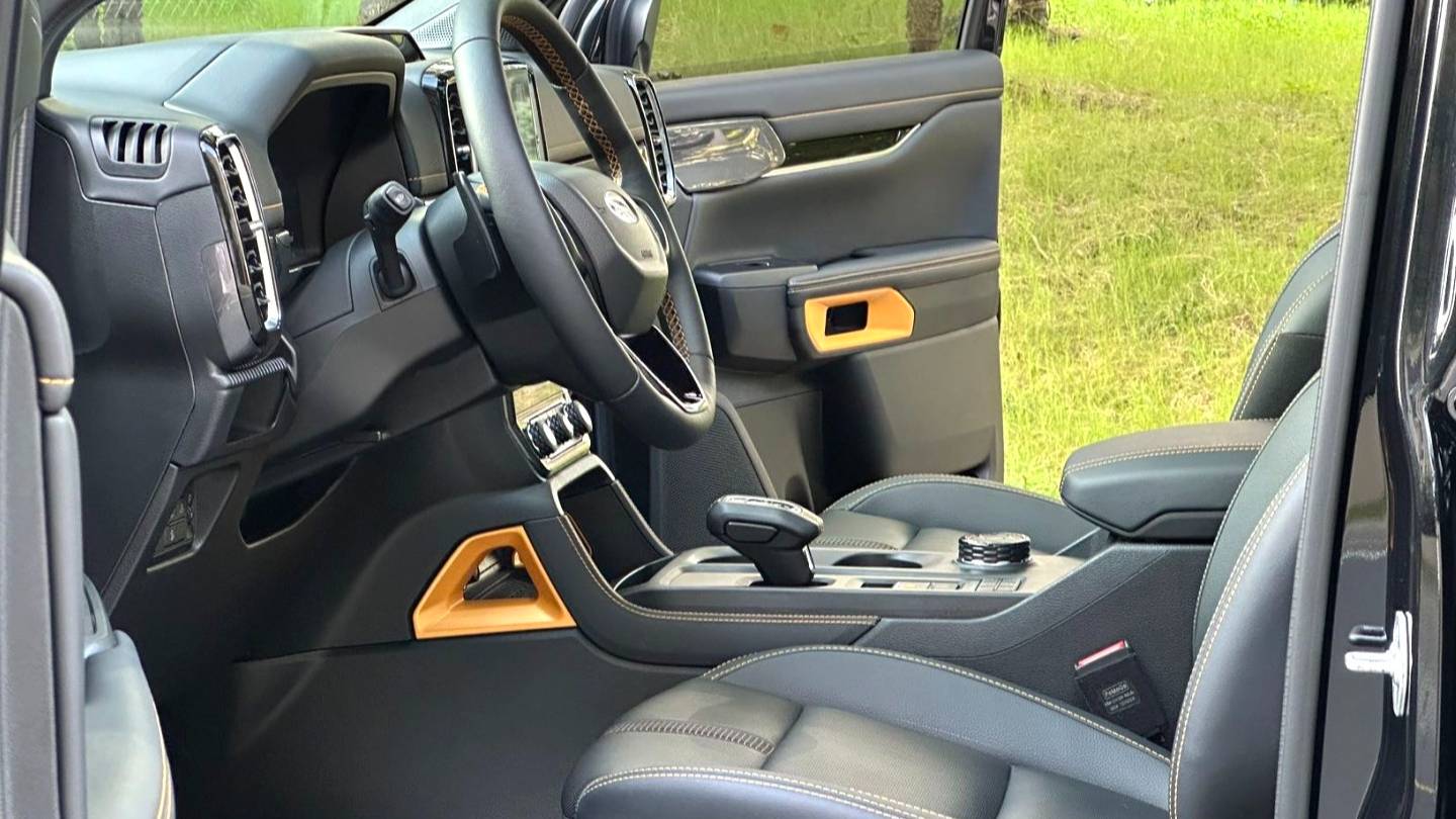 Ford 2023 ‌Ranger Wild field four-wheel drive automatic gasoline version