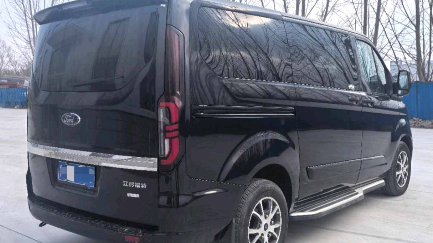 Ford 2023 Tourneo Custom 2.0T Automatic Enjoyment Edition