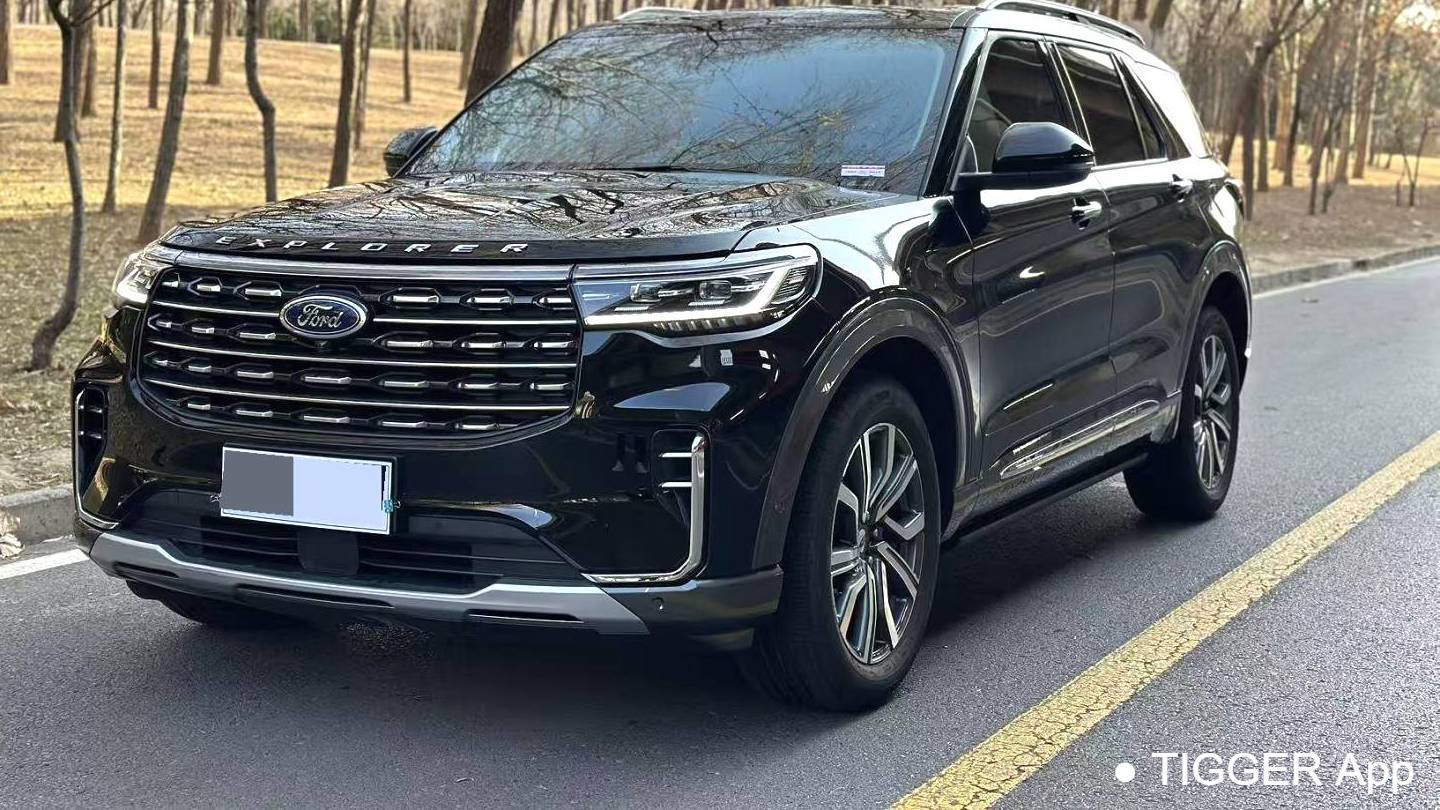 Ford 2023 ‌Explorer EcoBoost 285 four-wheel drive titanium version 7-seater