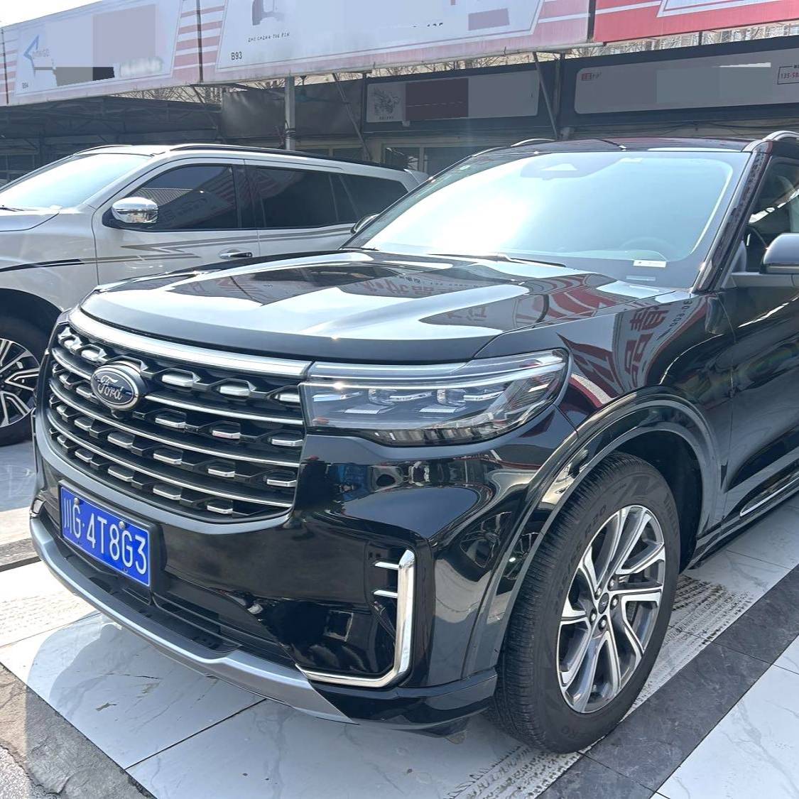 Ford 2025 ‌Explorer 2.3T EcoBoost four-wheel drive off-road version 5-seater سيارة مستعملة