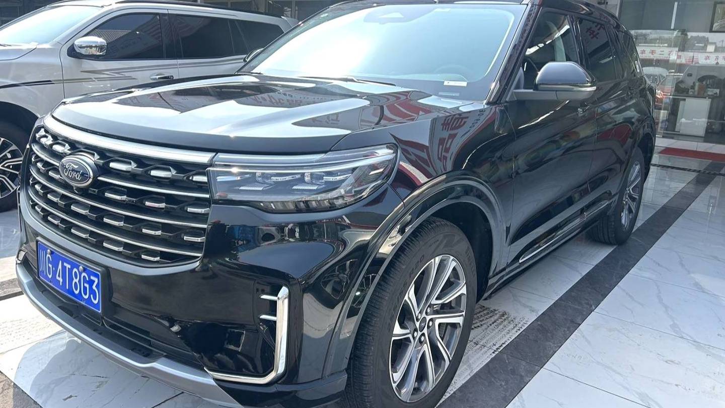 Ford 2025 ‌Explorer 2.3T EcoBoost four-wheel drive off-road version 5-seater