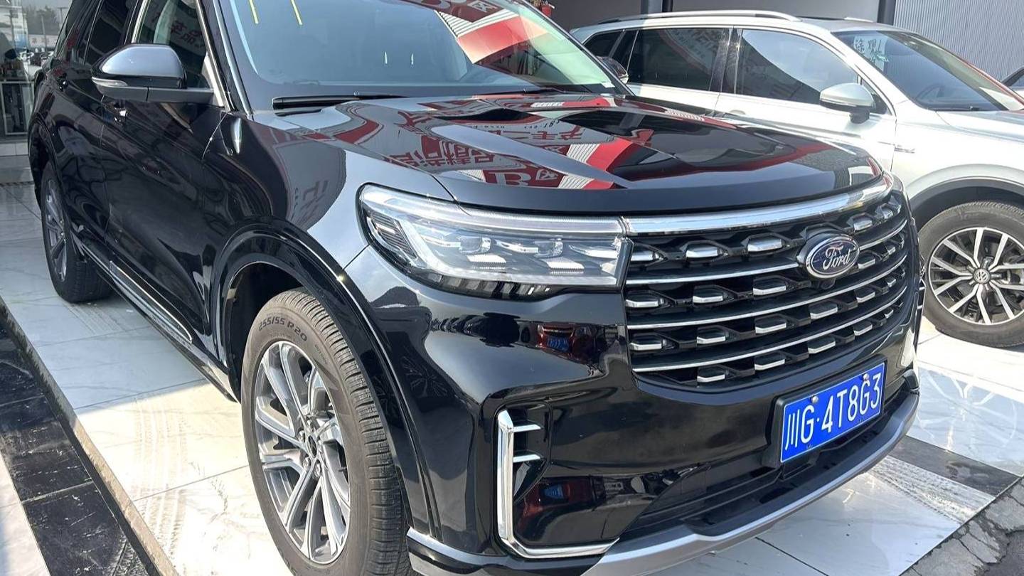 Ford 2025 ‌Explorer 2.3T EcoBoost four-wheel drive off-road version 5-seater