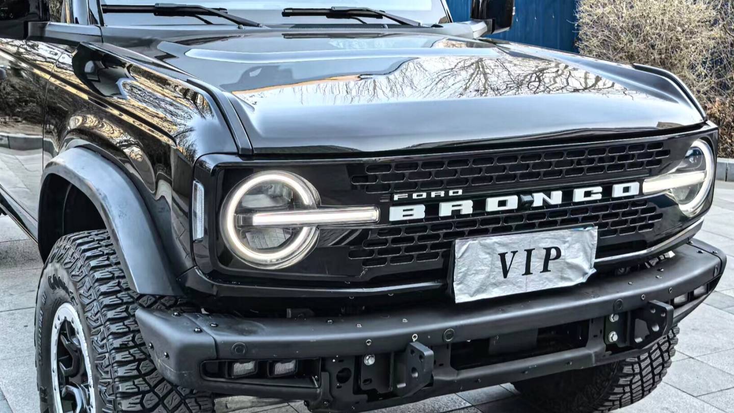 Ford 2024 Bronco 2.3T wasteland