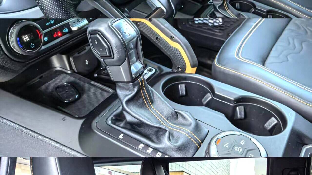 Ford 2024 Bronco 2.3T wasteland