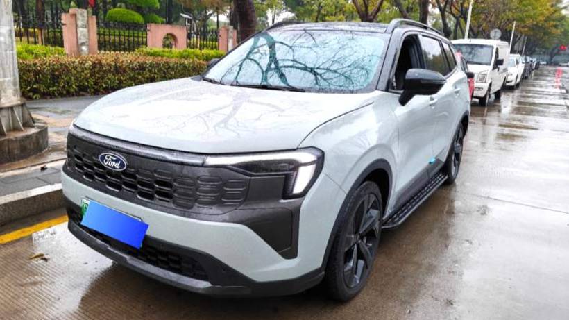 Ford 2025 Territory Prestige collar PLUS