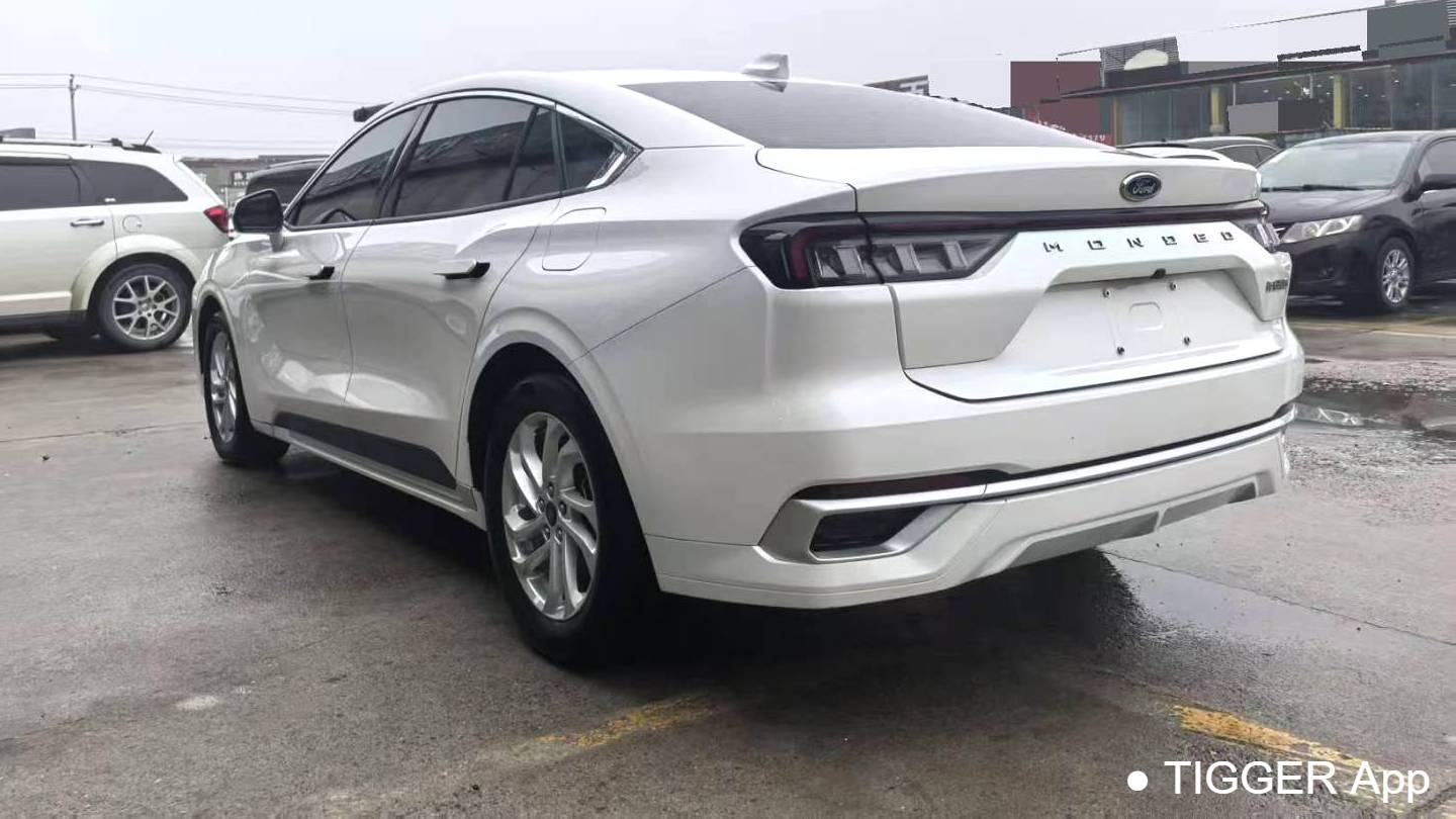 Ford 2023 Mondeo‌ EcoBoost 180 Shuya model