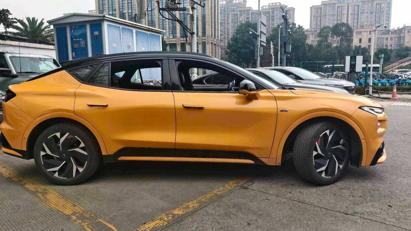 Ford 2025 Mondeo‌ 2.0T E-Hybrid Sport ST Line