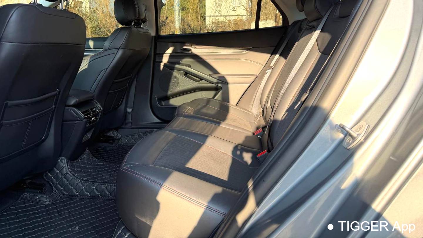 Ford 2022 Mondeo‌ Upgraded EcoBoost 245 Fashion Edition