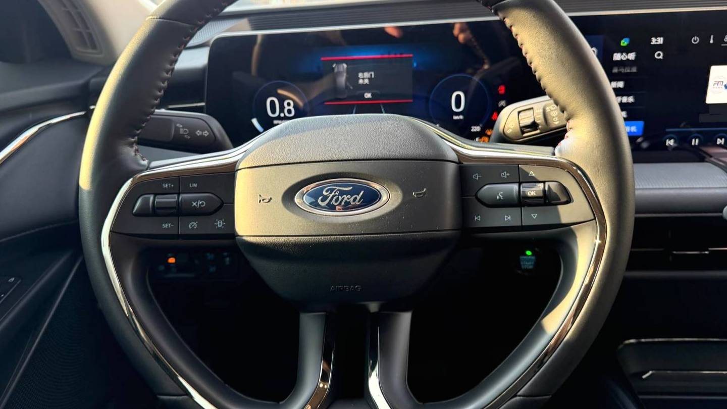 Ford 2022 Mondeo‌ Upgraded EcoBoost 245 Fashion Edition