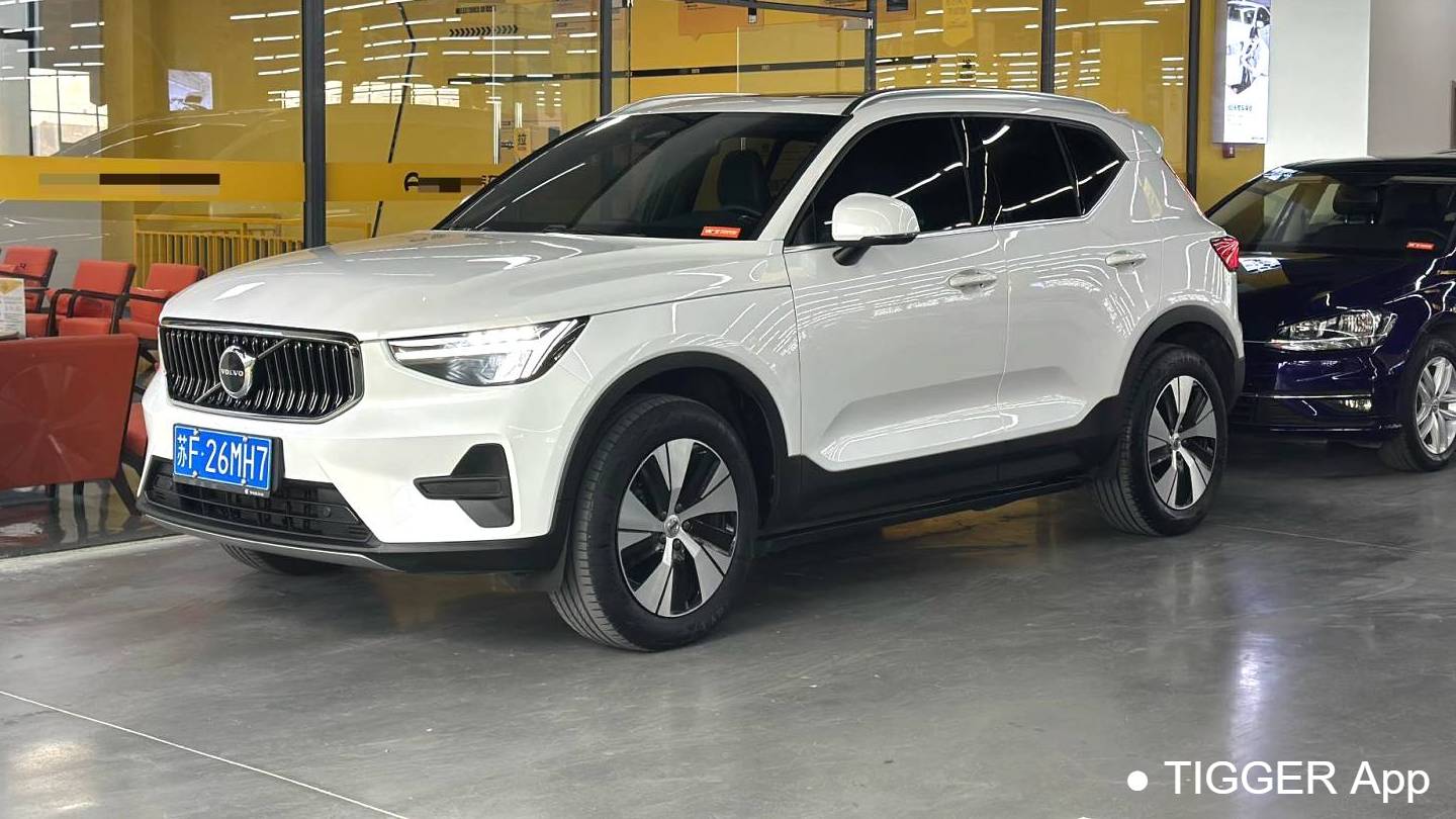 VOLVO China 2024 VOLVO XC40 B3 Zhiyuan Luxury Edition