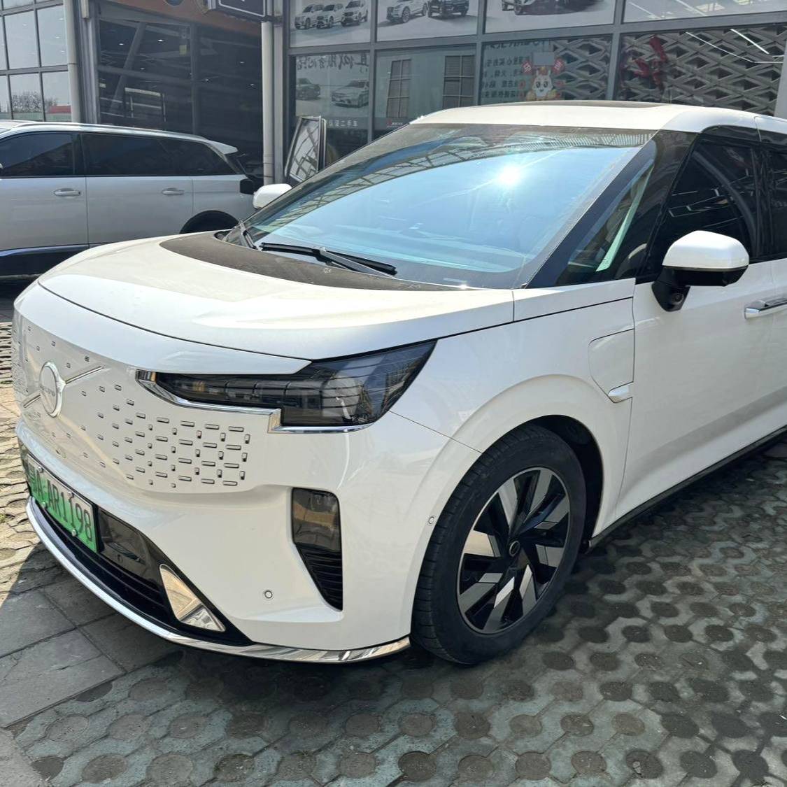 VOLVO China 2025 VOLVO EM90 Ultra six seats سيارة مستعملة