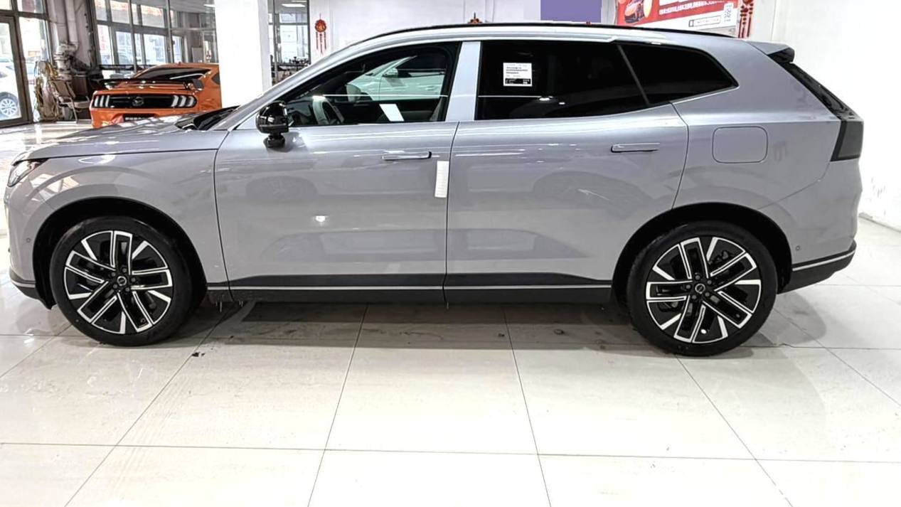 VOLVO China 2026 VOLVO XC70 Four wheel drive ultra long endurance Plus