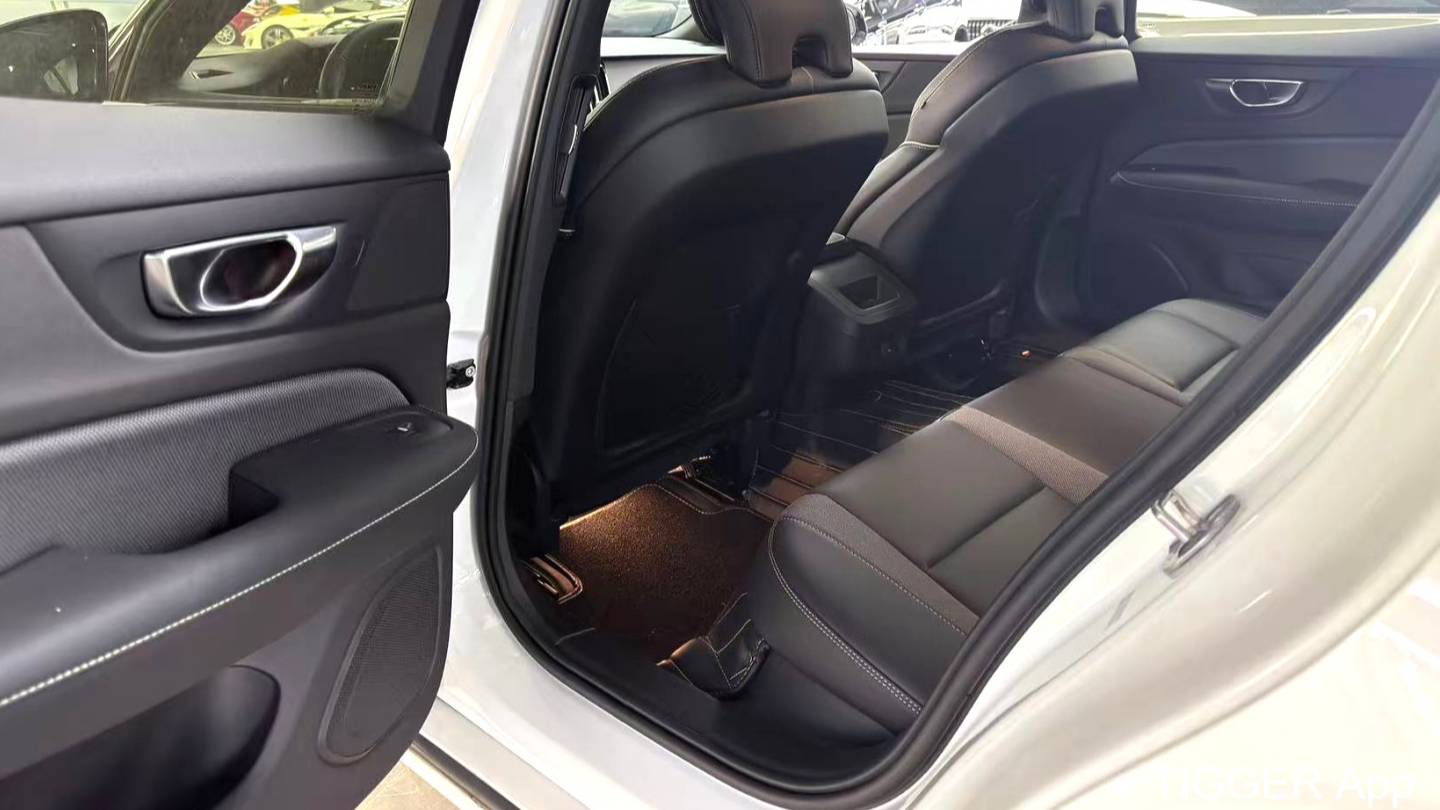 VOLVO China 2023 VOLVO S60 B4 Zhiyuan Sports Edition