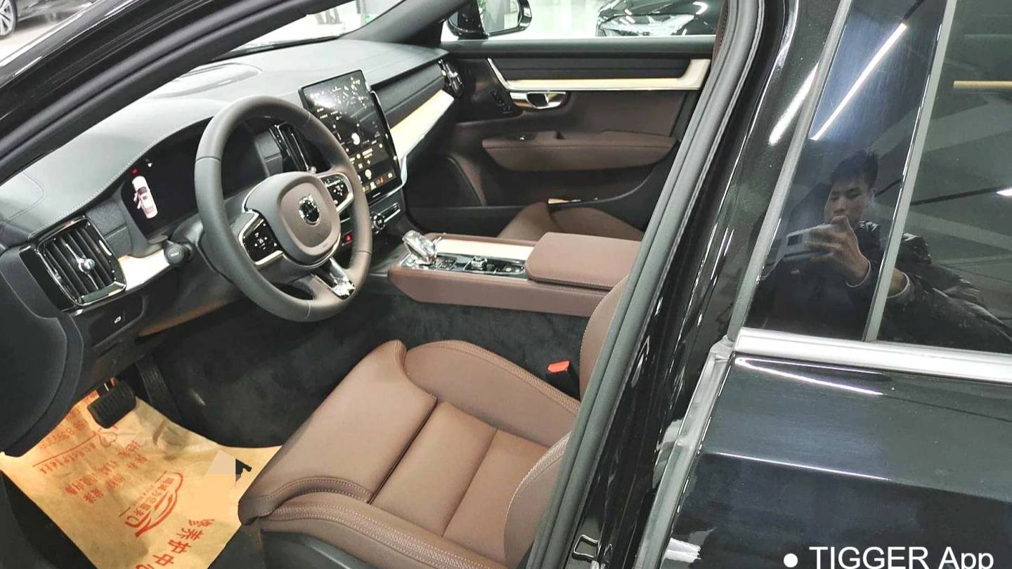 VOLVO China 2026 VOLVO S90 B5 Zhiyuan Luxury Edition