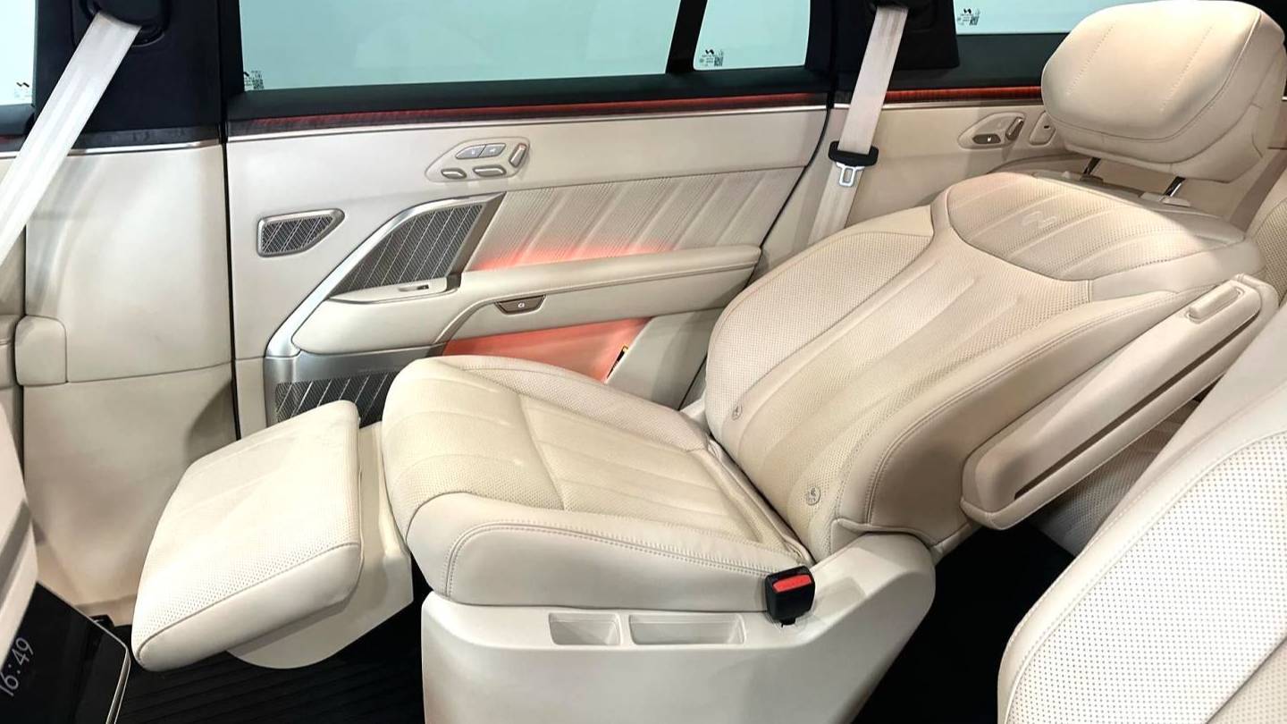 ONVO 2025 L90 Black Knight Special Edition Six Seats
