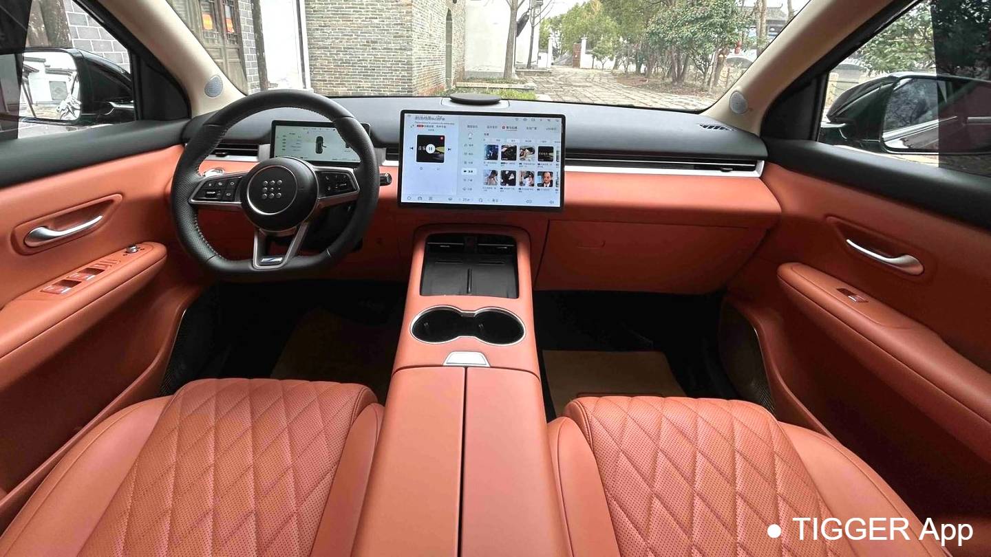 LanDian 2025 E5 PLUS 165km Long Range Flagship Edition 5-seater