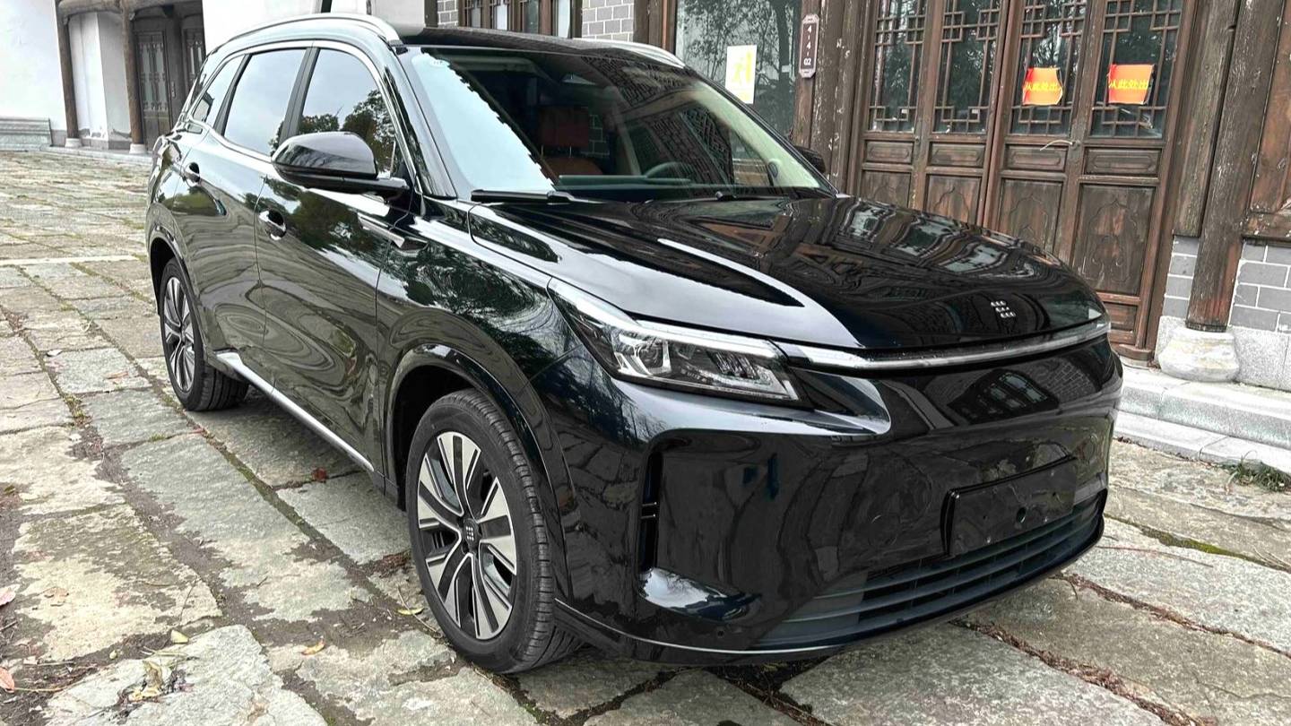 LanDian 2025 E5 PLUS 165km Long Range Flagship Edition 5-seater