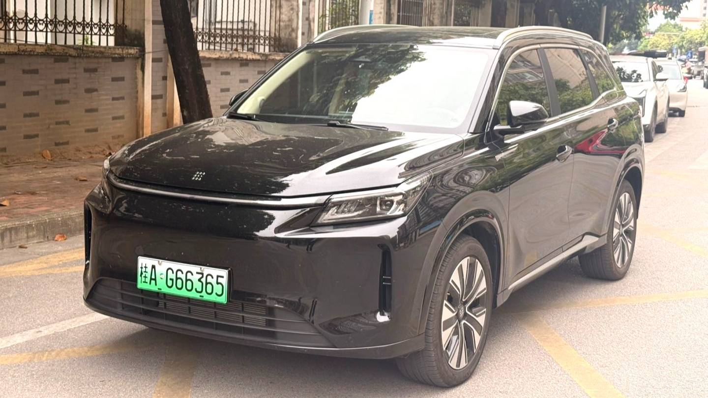 LanDian 2026 E5 PLUS 165km Long Range Enjoyment Edition Ultra 5-seater