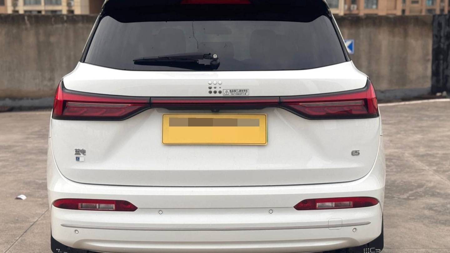 LanDian 2023 E5 1.5L DE-i 100KM Deluxe 7-seater