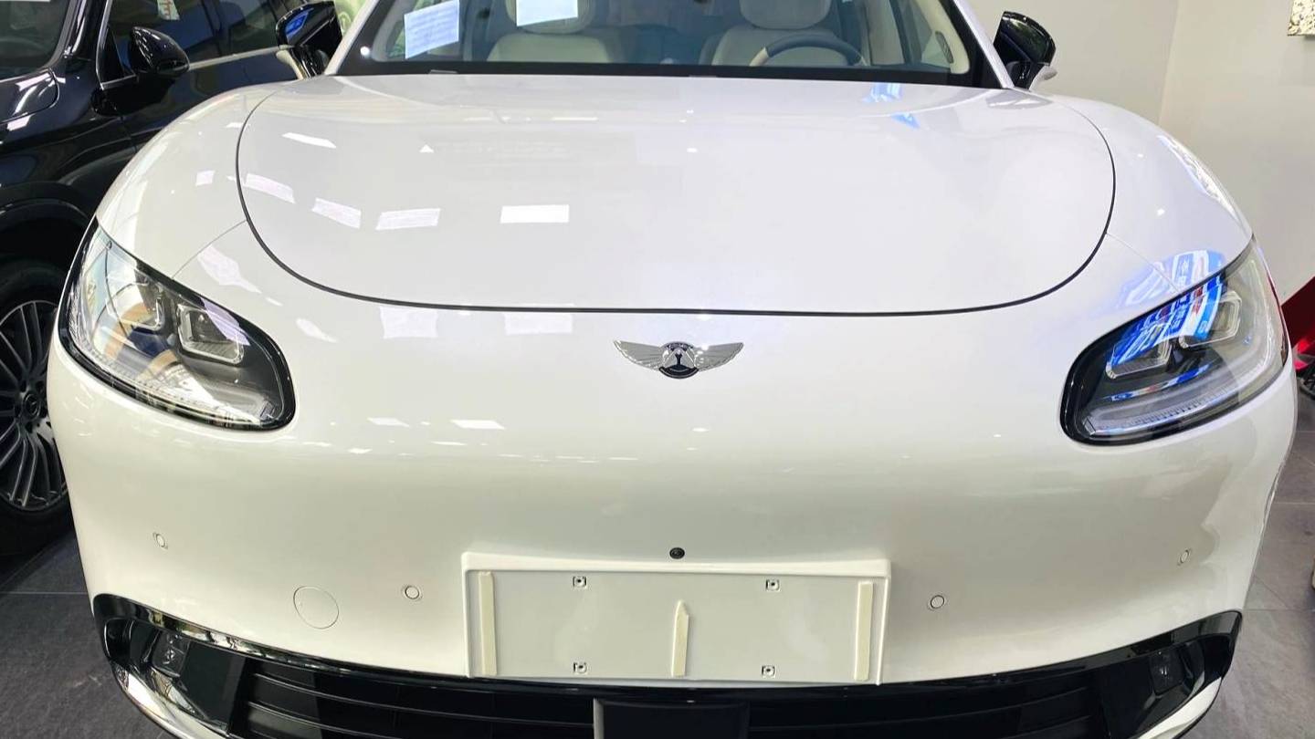 YUANHANG 2024 H8  650km 4WD Luxury Edition